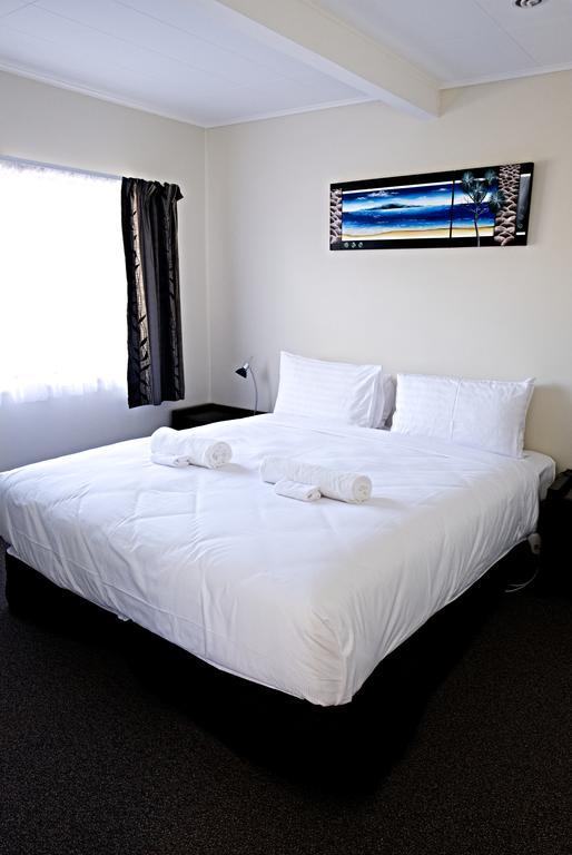 Tairua Shores Motel Exterior photo